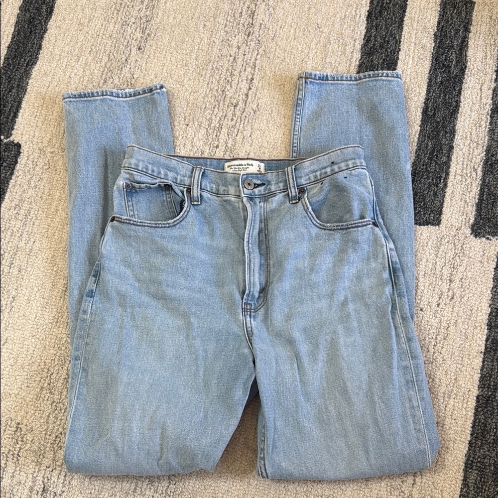 Abercrombie & Fitch 90’s Slim Straight Ultra High Rise - Curve Love